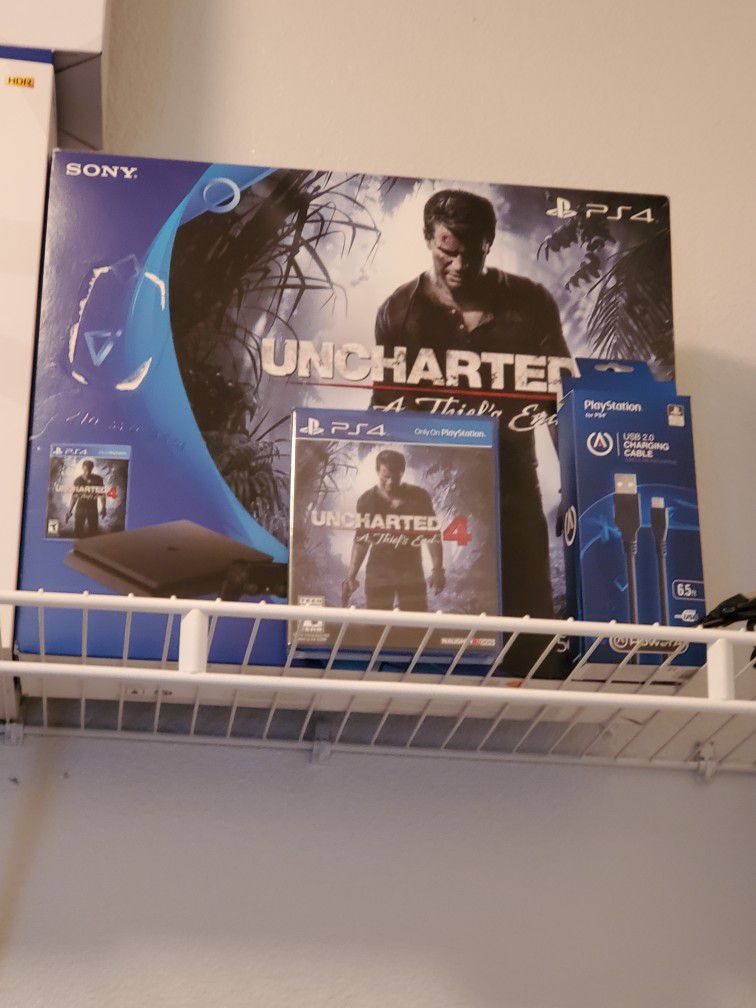 Ps4 Nathan Uncharted With All Orginal Accessories 