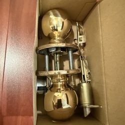 Bedroom/ Bathroom Door Knobs