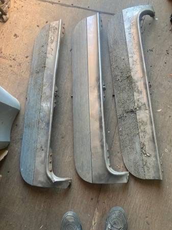 1958 Cadillac Fleetwood fender skirts