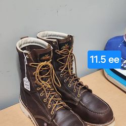 Thorogood Work Boot Size 11.5 ee STEEL MOC TOE 