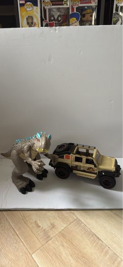 Jurassic World Dinosaur and Jeep Toy Set