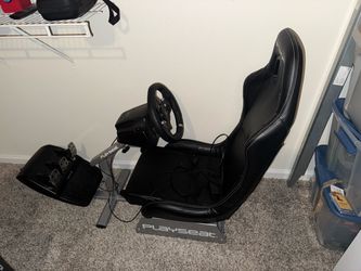 Playseat Racing Chair with Logitech G920 Wheel and Pedals for Xbox and PC