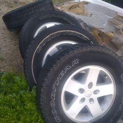 Jeep Wrangler Wheels Rims Tires 17x7.5
