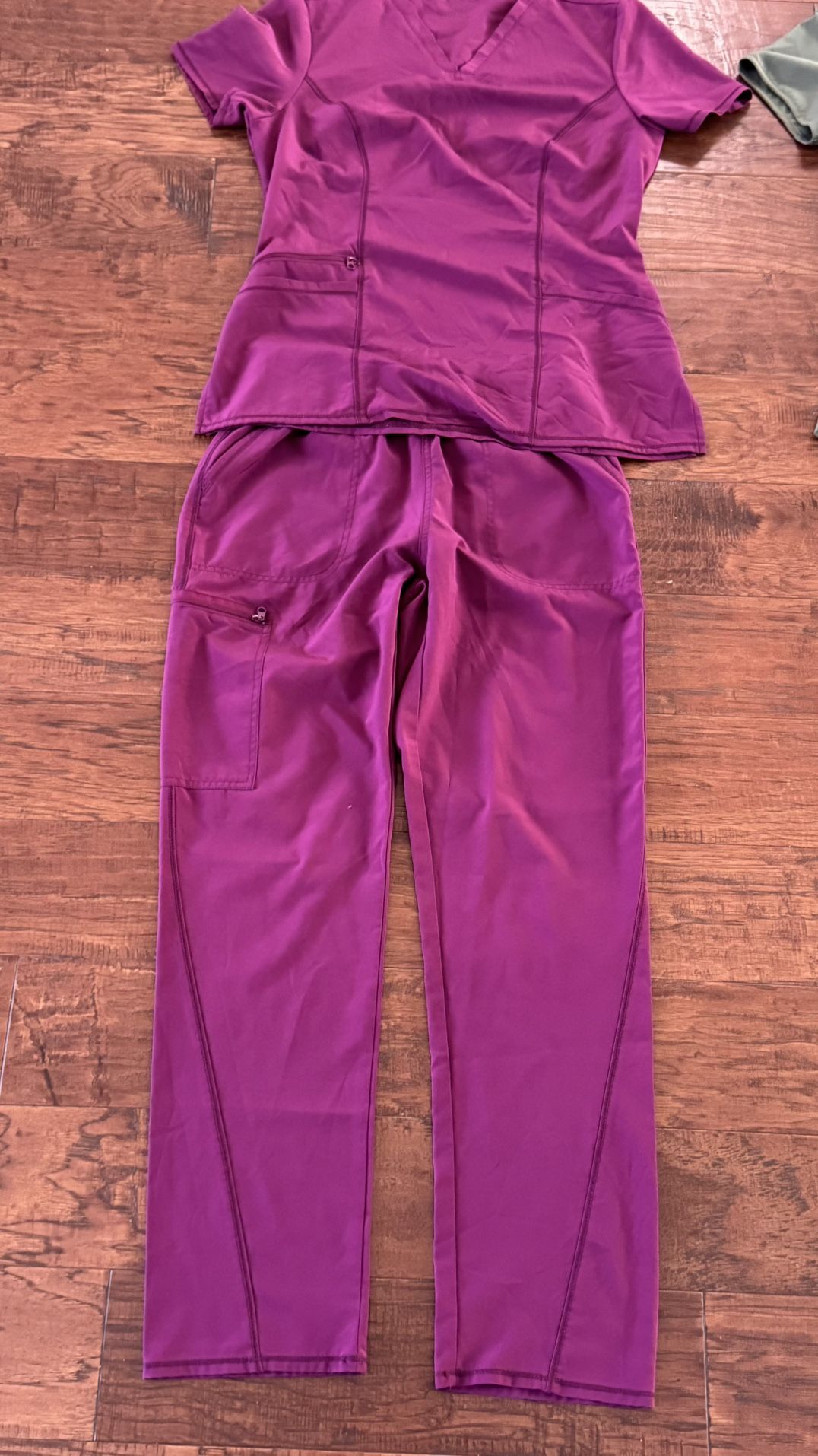 Cherokee Allura Scrub Set