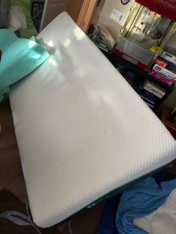 Memory foam twin mattress