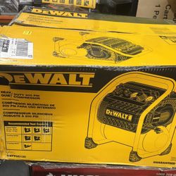 DEWALT 2.5 Gal. Portable Electric Heavy Duty 200 PSI Quiet Air Compressor