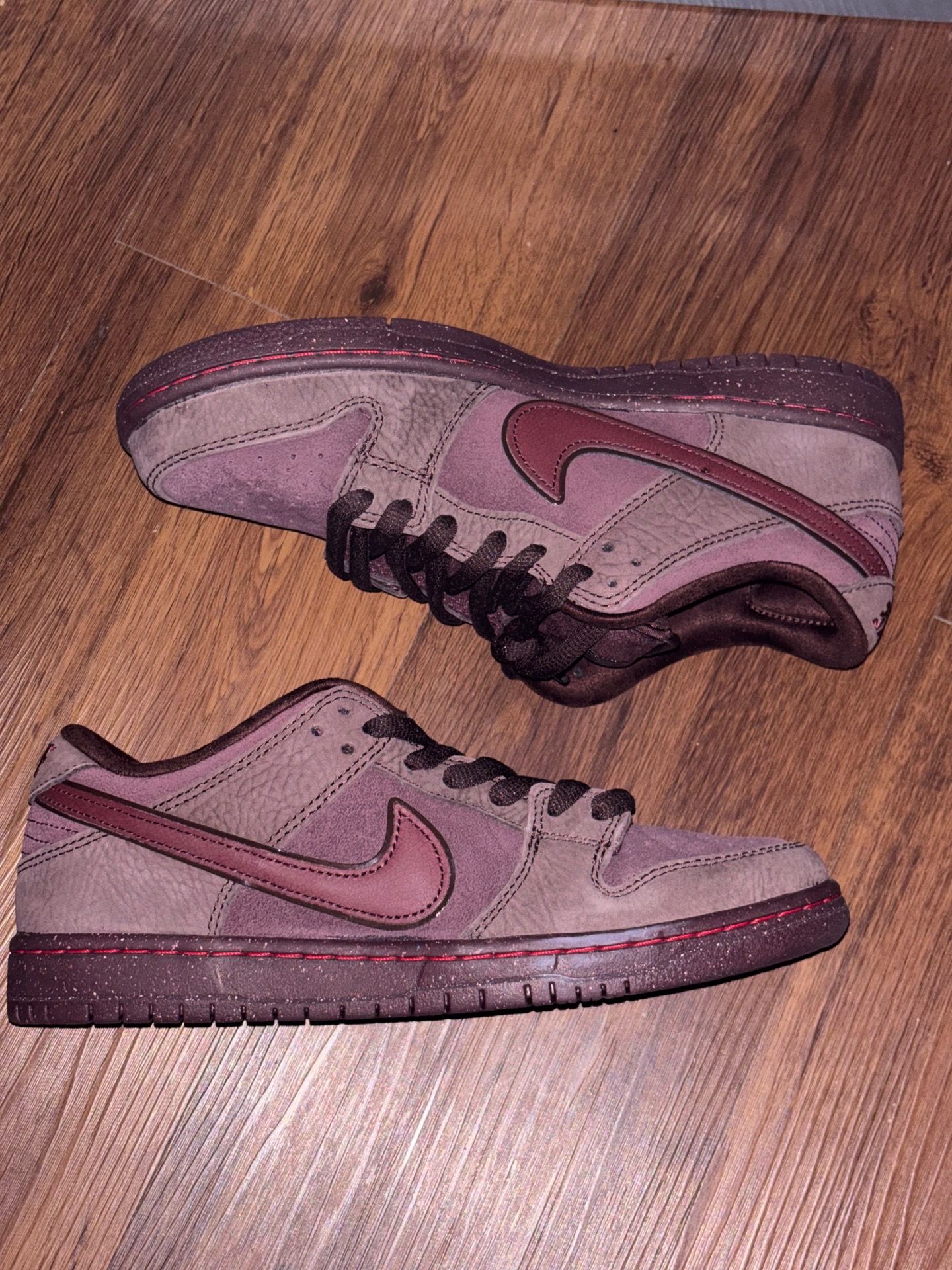 Nike SB Dunk Low(City of Love)(Read Description)