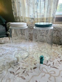 Set of 2 One Gallon Dispenser Jars with Spigots