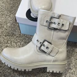 Women’s Boots 