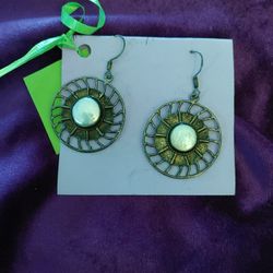 Mother Of Pearl In SS Earrings