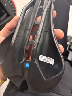 carbon steal pro saddle .carbon rails