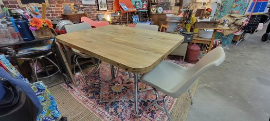 Vintage 1970s Space Age Tubular Chrome Base & Faux-Bois Formica Dining Table