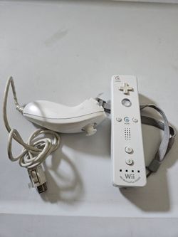 Official OEM Nintendo Wii Motion Plus White Controller w/ Nunchuck