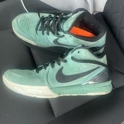 Nike Kobe 4 Protro ‘Girl Dad’
