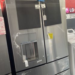 New Scratch And Dent GE Cafe 27.8 Cu Ft Stainless Steel 4 Door Fridge. 1 Year Warranty 
