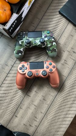 PS4 Controllers