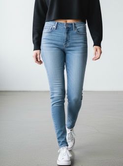 Levi Strauss Women’s 10 Signature High Rise Skinny Jeans Blue Denim
