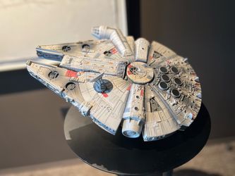 Star Wars Millennium Falcon Scale Model