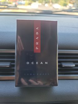 PRADA Ocean Luna Rossa