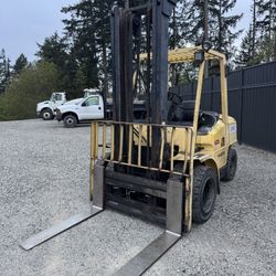 Hyster H80XM Diesel 8000lb Load Capacity Forklift