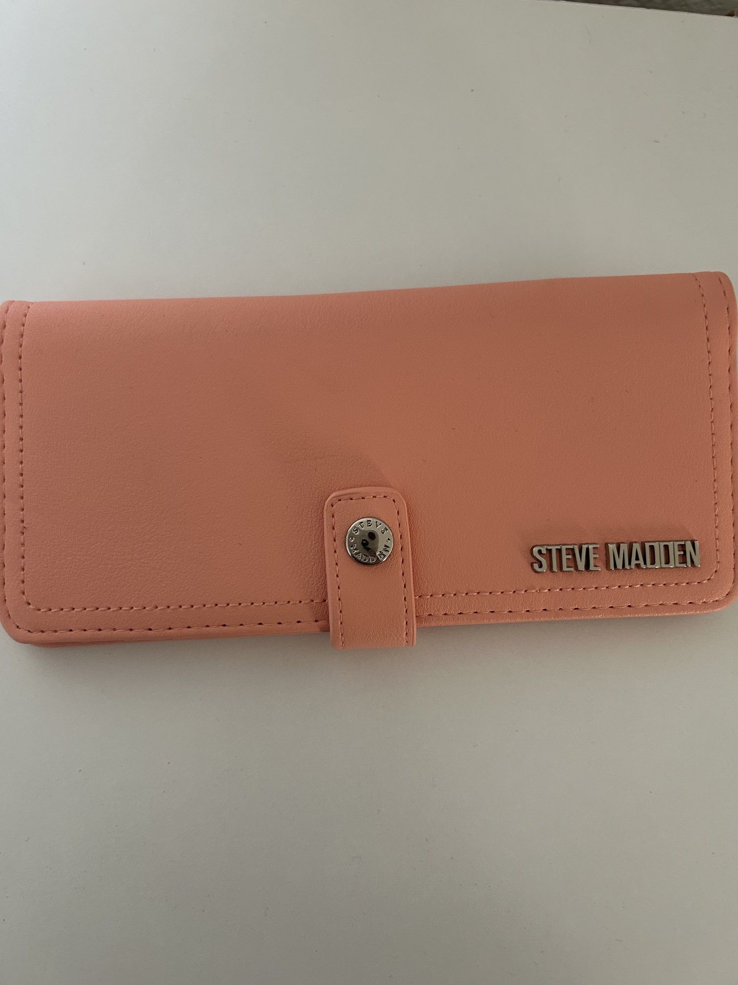 Steve Madden Women’s Pink Leather Trifold Wallet