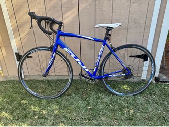 Fuji Finest Road Bike