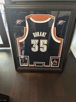 Kevin Durant Signed Oklahoma Thunder Alternate Framed Jersey Jsa Loa 