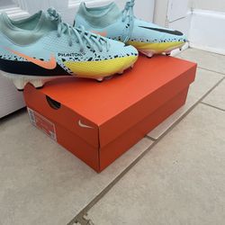 Soccer  Shoes