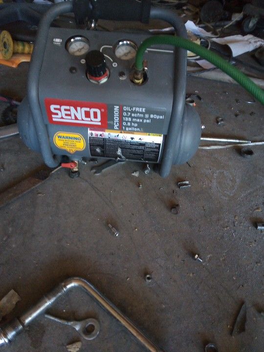 Senco Air Compressor 