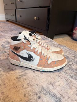 size 8 Jordan Air Jordan 1 SE Mid Brushstroke Paint Splatter Sail/Black 2021 🔥