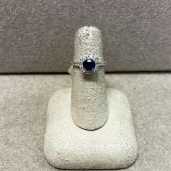 Ladies Gold Fashion Ring 