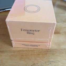 Femometer RING, Fertility Tracking At Your Fingertips.