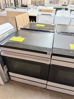 Samsung Slide-In Electric Range with Induction Cooktop