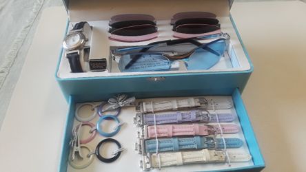 Eye wear (glasses)