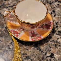 ROYAL ALBERT OLD COUNTRY ROSES RUBY CELEBRATION GOLD DAMASK Miniature TEA CUP RARE
