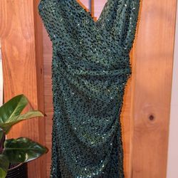 Emerald Sequin Midi Dress, Medium