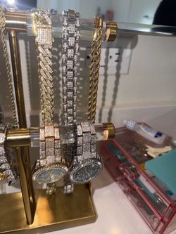 Chains/ watches