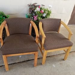 2 Good Chairs