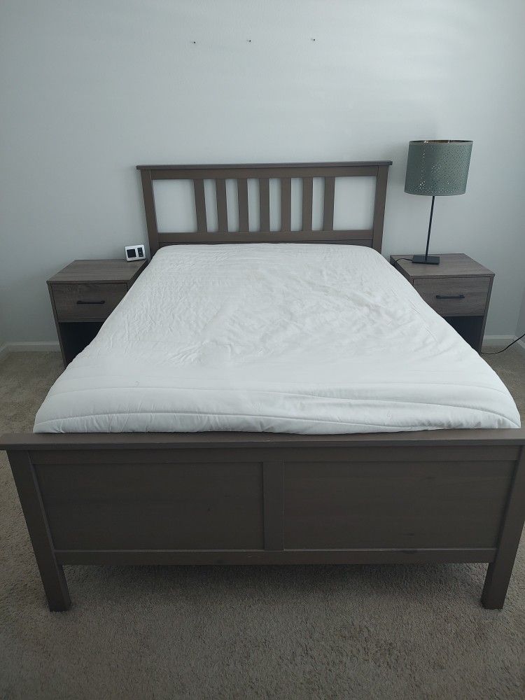 $50 Full Size Bed Frame, 2 Sheet Sets And Mattress Protector