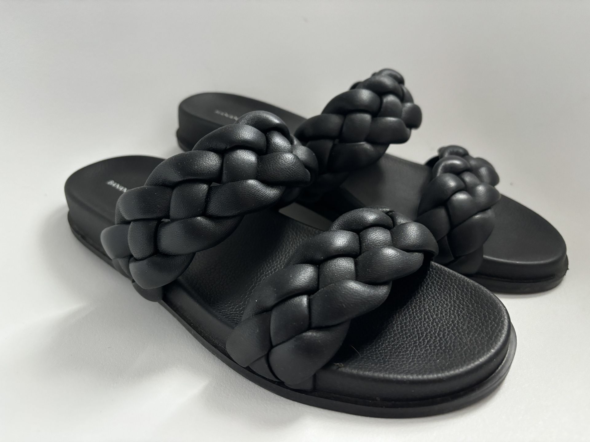 Banana Republic Black Braided Sandals Size 8.5