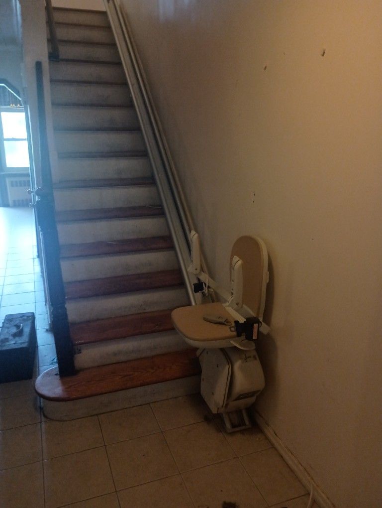 Acorn Stair Lift Elevator