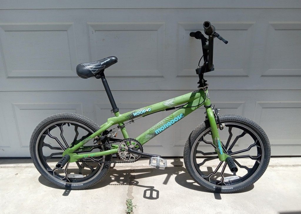 20 INCH GREEN MONGOOSE HOOP D FREESTYLE BMX BICYCLE BICICLETA DE 20 PULGADAS LISTA PARA USAR for Sale in Riverside CA OfferUp