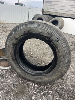 Tire 295/ 75R22.5
