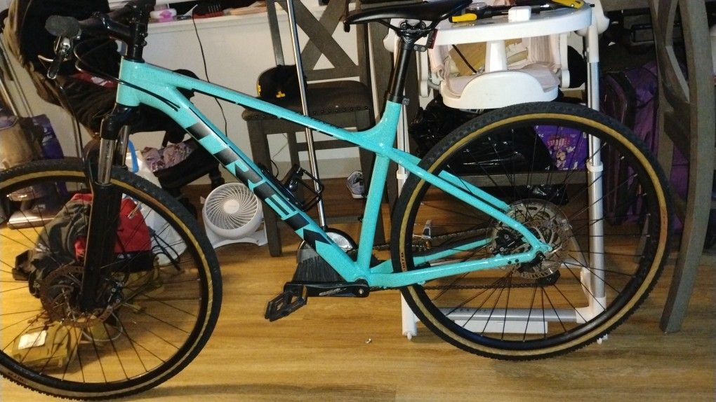 TREK Marlin 7 GEN 2