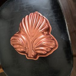 Vintage Copper Leaf Or Lobster Cake Pan Mold Kitchen Hanger 
