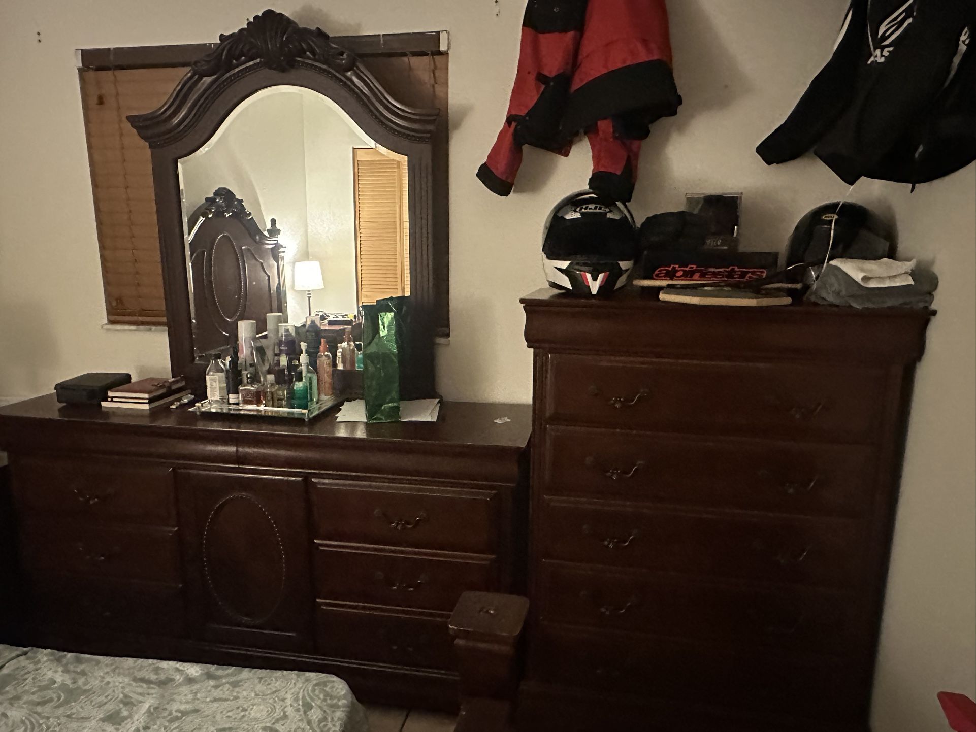 Juego De Cuarto De Madera