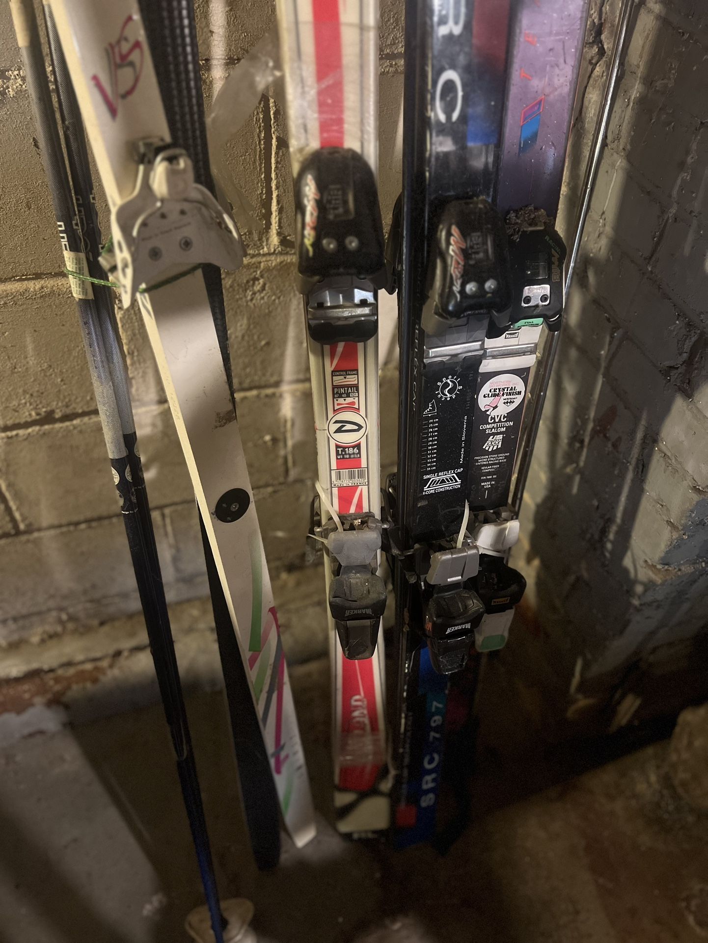 Used Lot Of Skis