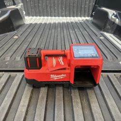 NEW Milwaukee M18 18-Volt Lithium-Ion Cordless Electric Portable Inflator (Tool-Only) **FIRM PRICE**