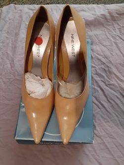 Nine west heels size 10