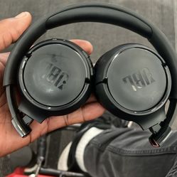 JBL Bluetooth Headphones 520BT